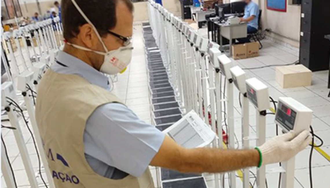 Ipem-SP verifica balanças no fabricante em Araçatuba 